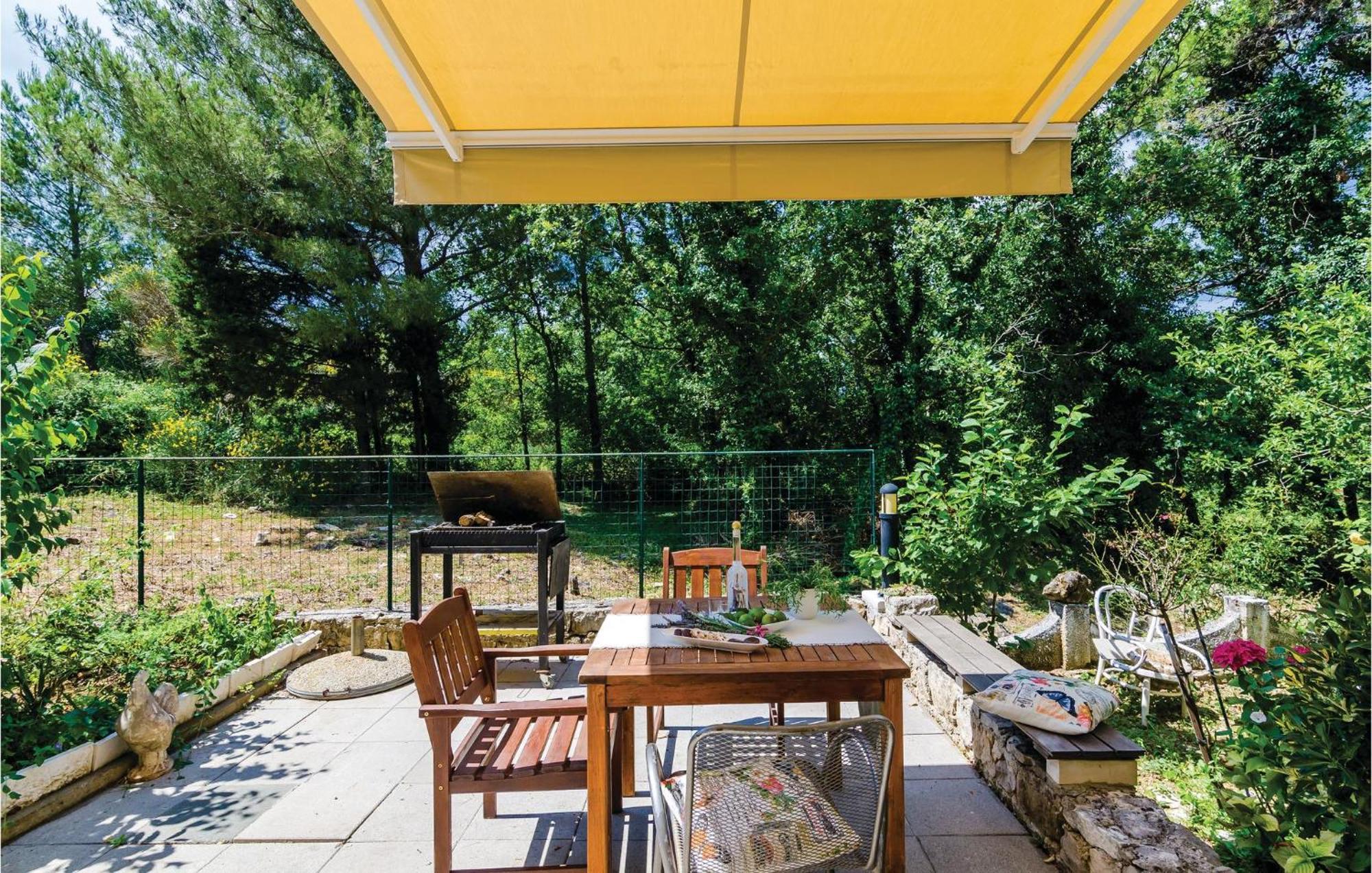 Pet Friendly Apartment In Bosanka With Kitchen Dubrovnik Exterior photo
