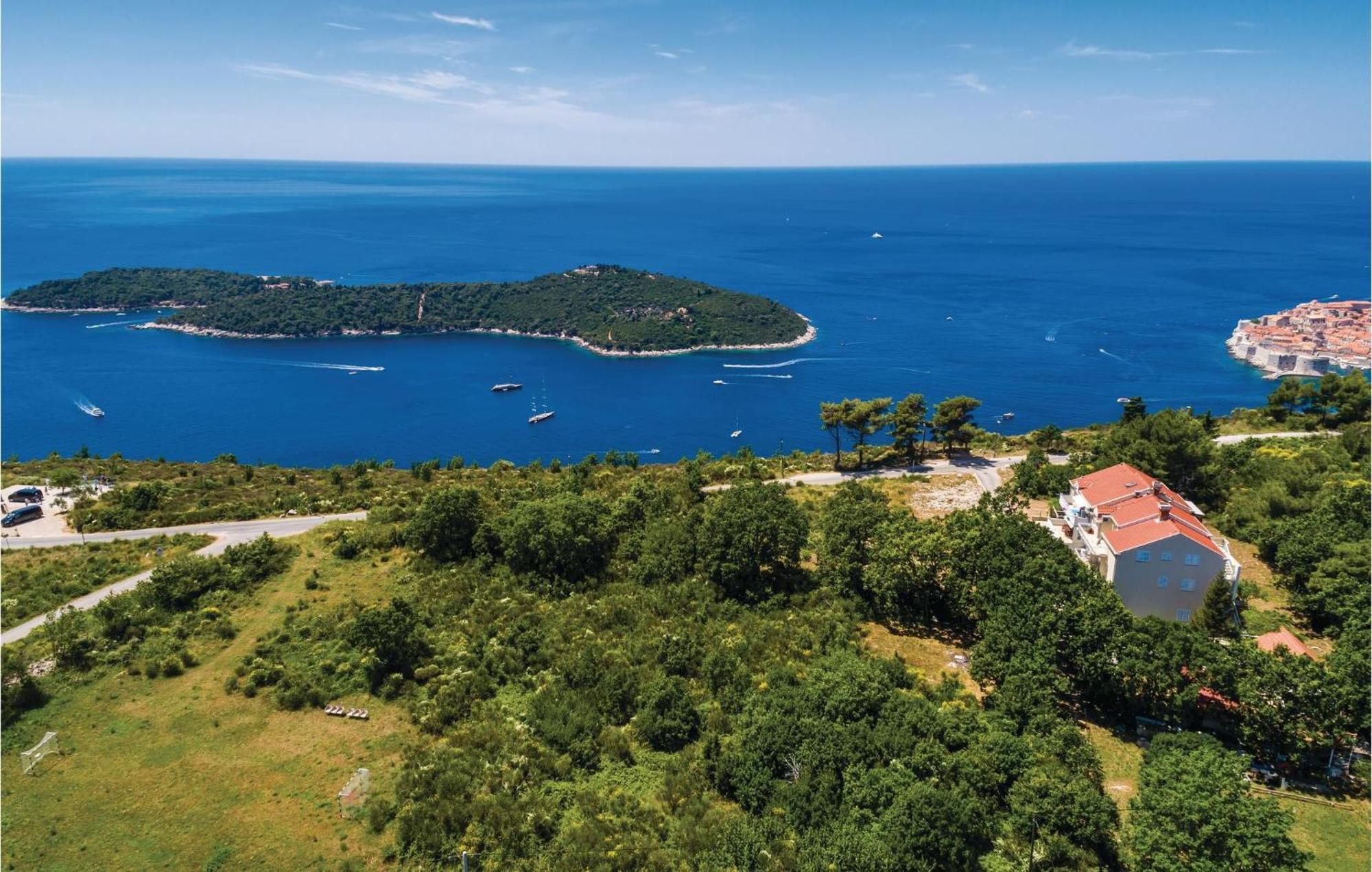 Pet Friendly Apartment In Bosanka With Kitchen Dubrovnik Exterior photo