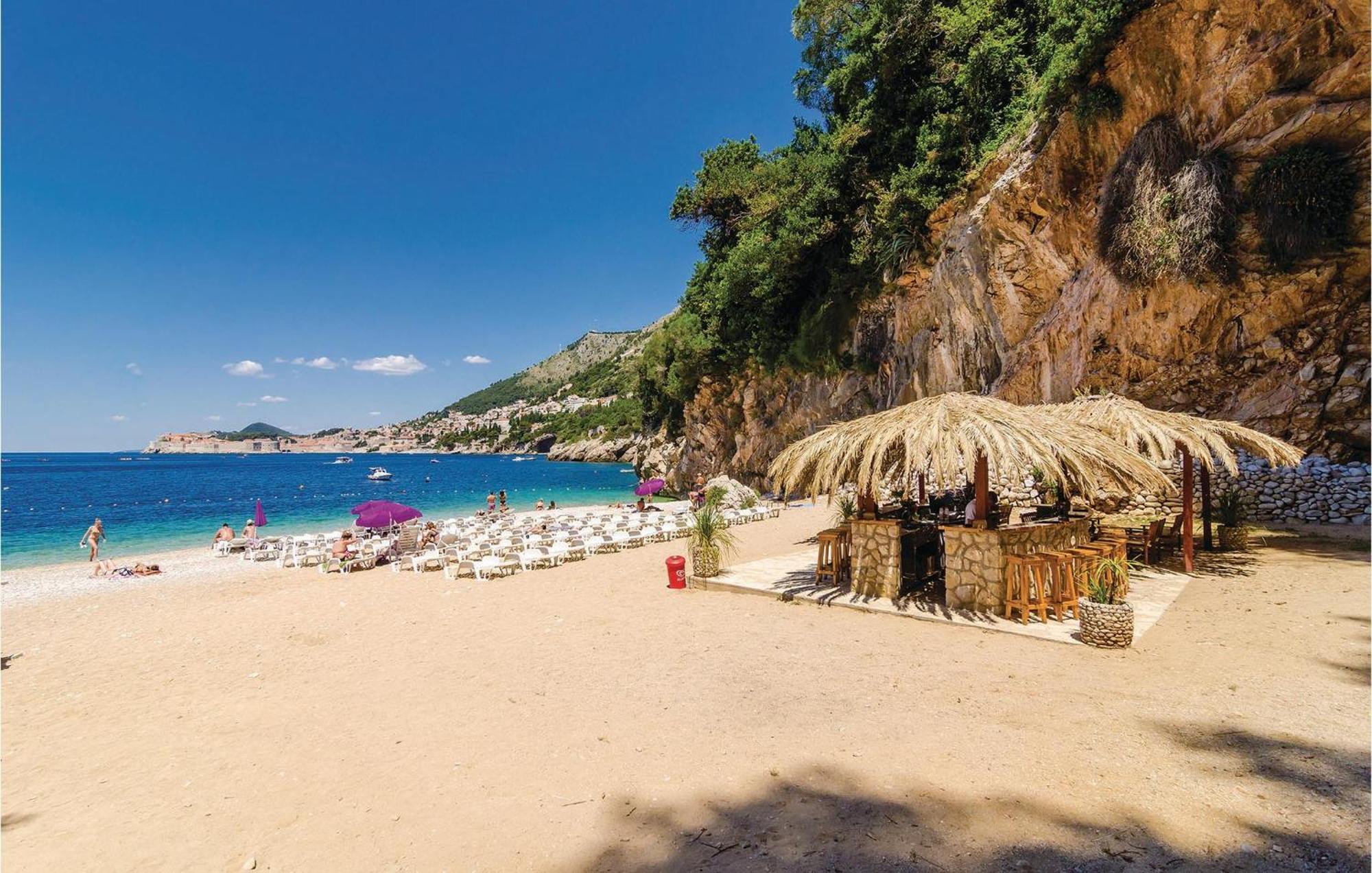 Pet Friendly Apartment In Bosanka With Kitchen Dubrovnik Exterior photo